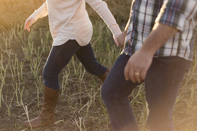 Tips for Buying a House with a Boyfriend or Girlfriend